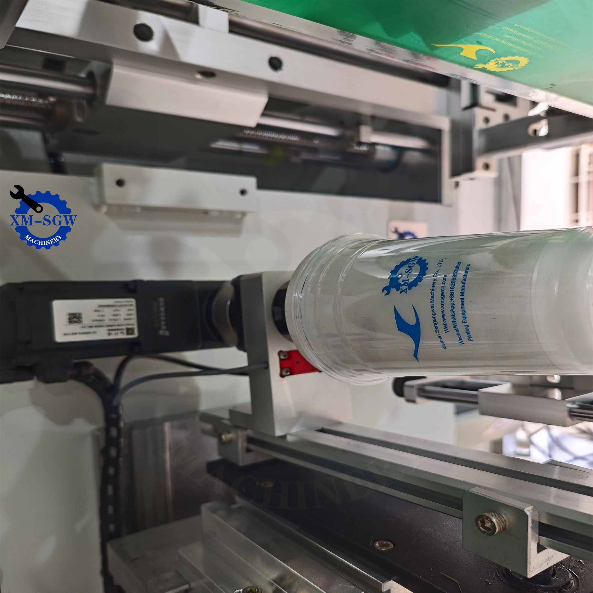 Screen printing machine printing details